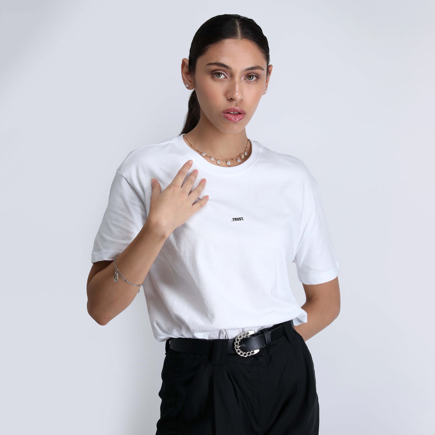 Playera Blanca Trust Basics